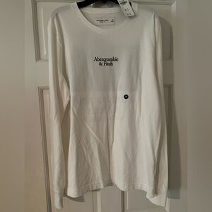 (NWT) white Abercrombie long sleeve shirt